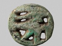 Aeg F 146  Aeg F 146, , 22.-25. Dynastie, Udjatauge, Hellgrüne Fayence, Dm 2,5 cm, T 0,2 cm : Bestandskatalog Ägypten, Museumsfoto: Claus Cordes